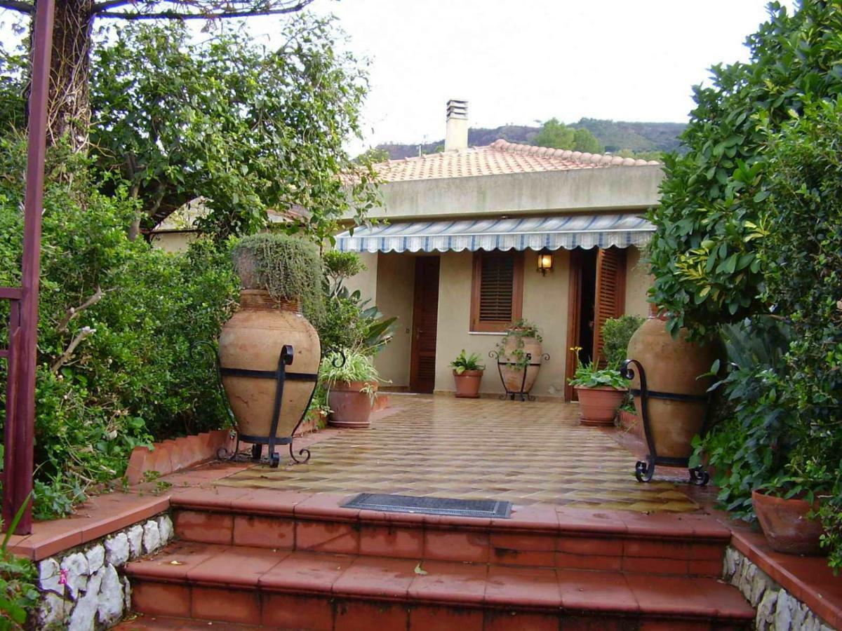 Green Villa Sand Beach Center Close Sea Veiw Cefalù Exterior foto